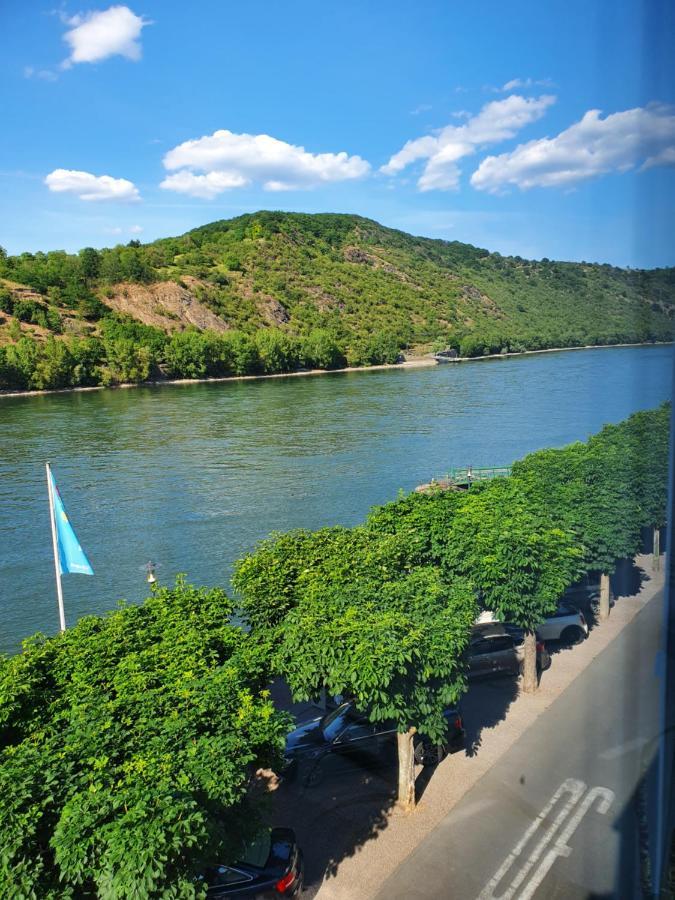 בופארד Grosse Wohnung Mit Rheinblick מראה חיצוני תמונה